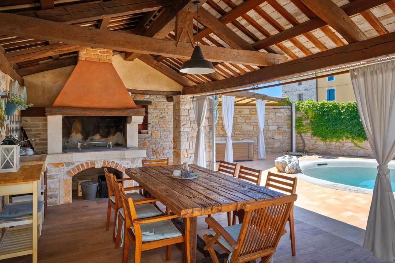 Family Villa Elizabeta With Pool In Umag Cepljani Экстерьер фото
