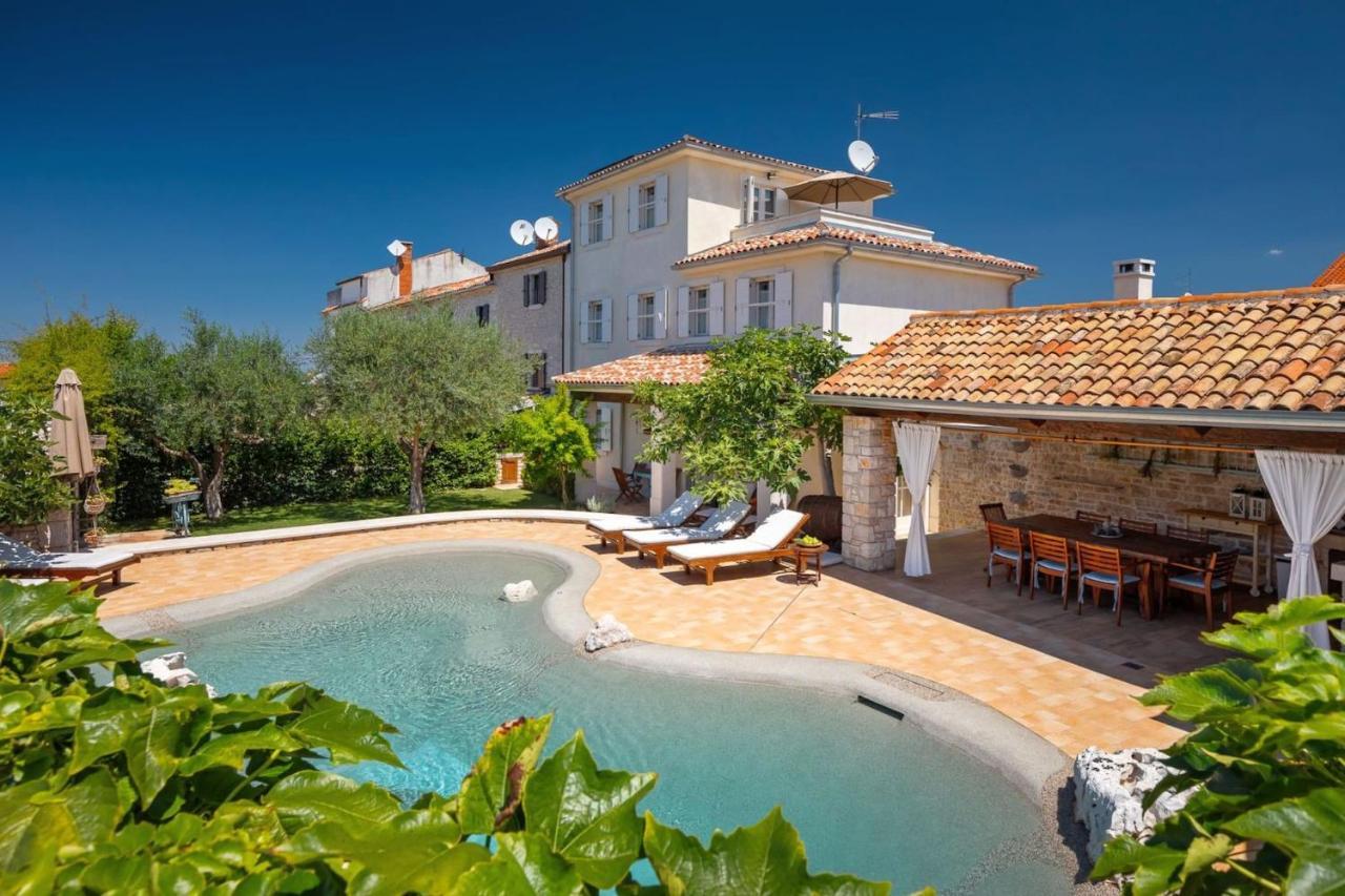 Family Villa Elizabeta With Pool In Umag Cepljani Экстерьер фото